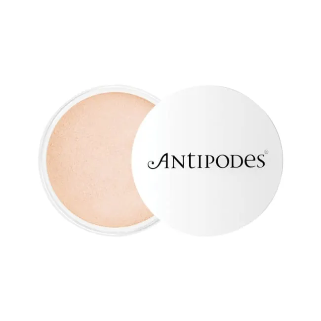 Antipodes Performance Plus Mineral Foundation with SPF 15 - Ivory