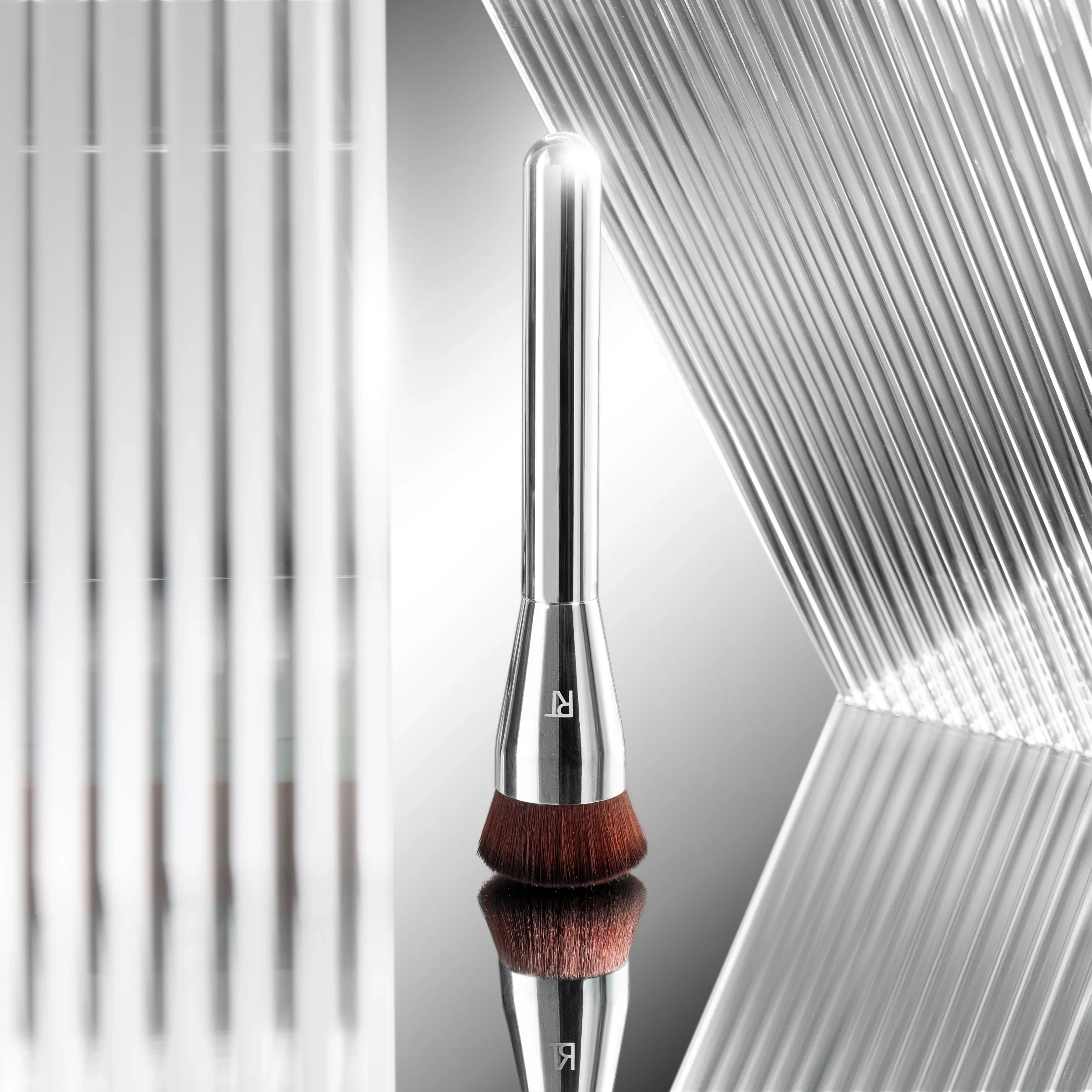 Chrome Era Infinite Glow Base Brush