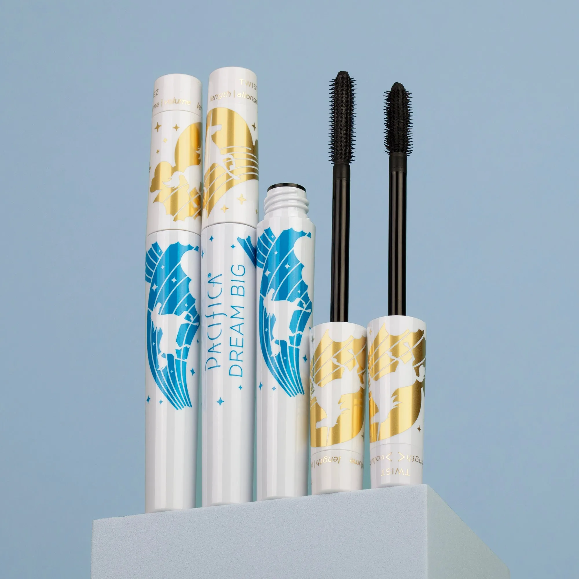 Dream Big Lash Extending 7 in 1 Mascara